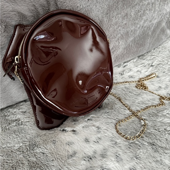 Oh My Disney Danielle Nicole Tangled Flynn Rider Crossbody Chain Bag - Picture 2 of 3